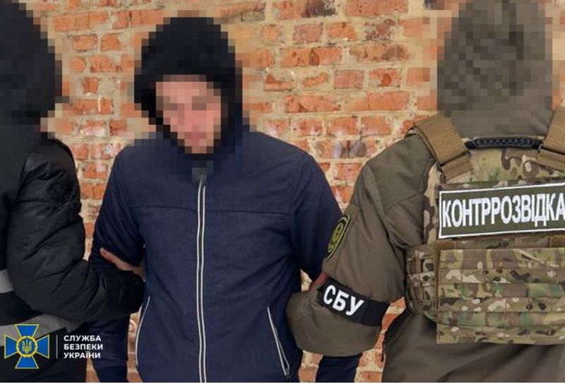 Ще двох підпалювачів авто військових затримали 