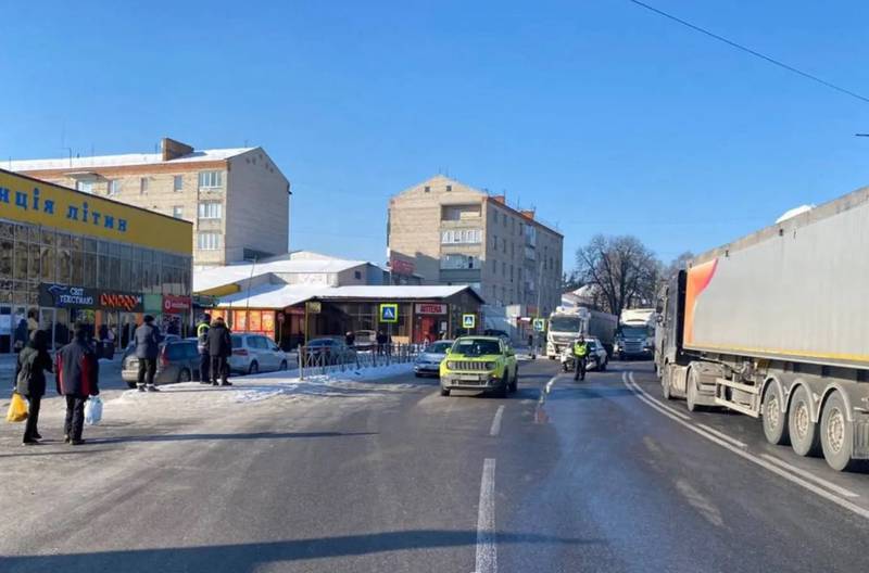 ДТП за участю службового авто поліції у Літині