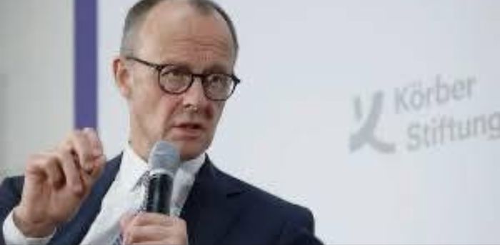 Німецький уряд рішуче відкинув коментарі колишнього президента Росії Дмитрія Медведєва щодо можливого викрадення канцлера Фрідріха Мерца