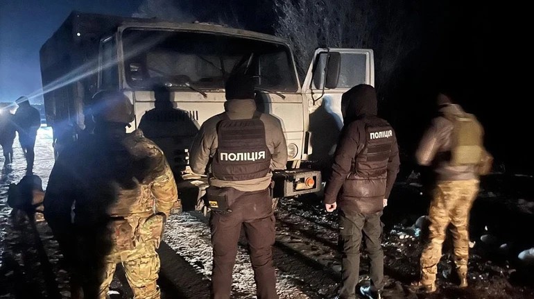 Злочинці врізалися в нафтопровід “Укрнафти” і крали нафту