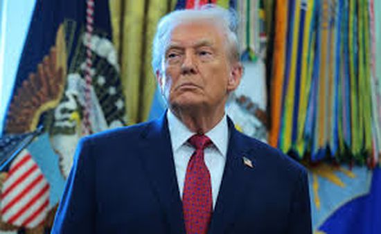 Трамп закликав протестувальників захоплювати установи в Ірані: “Допомога вже в дорозі”