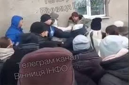 У Могилеві-Подільському побили начальника РЕСу