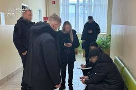 В Ужгороді померла 12-річна дівчинка після лікування у приватній стоматології