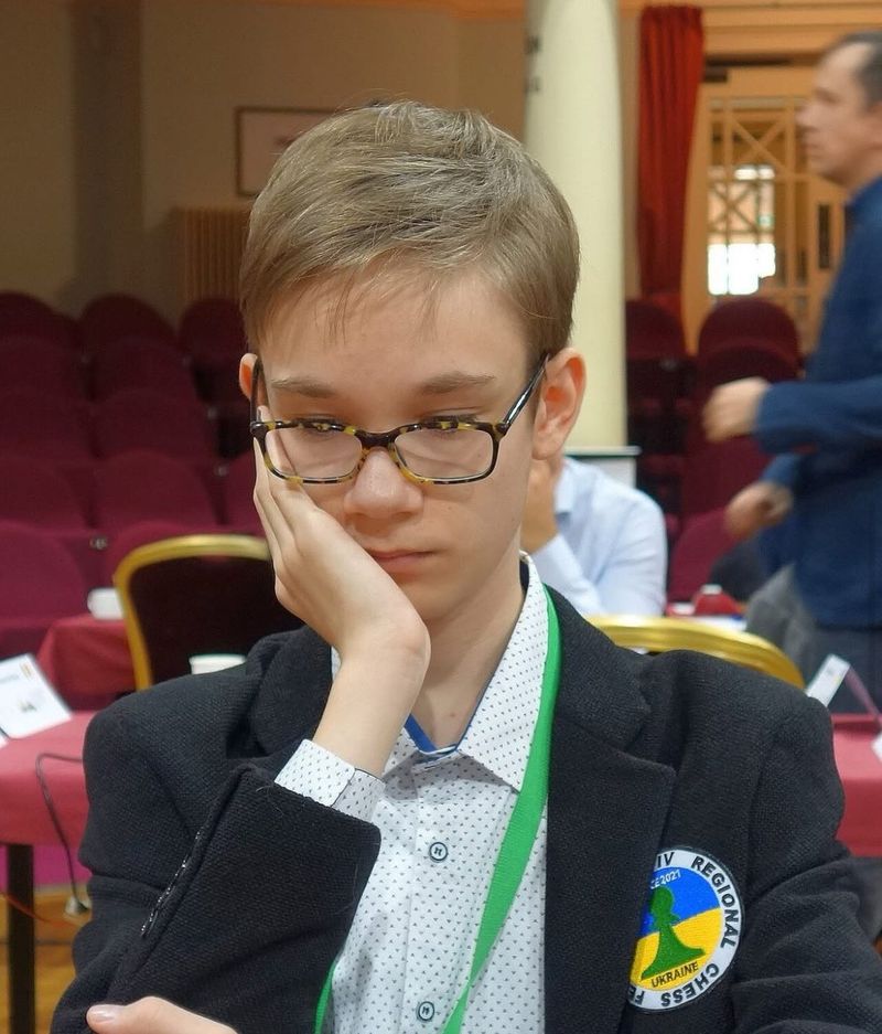 Не про війну, але про стратегічне мислення, 16-ти річного українця родом з Донецька родина якого в 2014 переїхала в Київ і важливі міжнародні перемоги