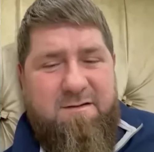 Напівмертвого Кадирова вивезли з Чечні до Москви: що відомо, що припускають і чого чекати далі