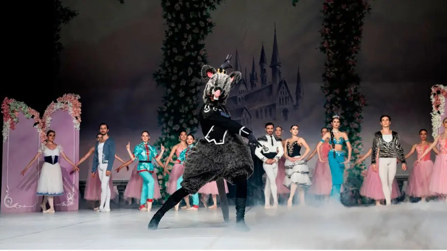 Український балет гастролює Європою з “Лускунчиком” на музику Чайковського