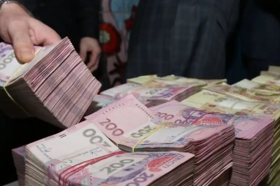 Побільшало мільйонерів