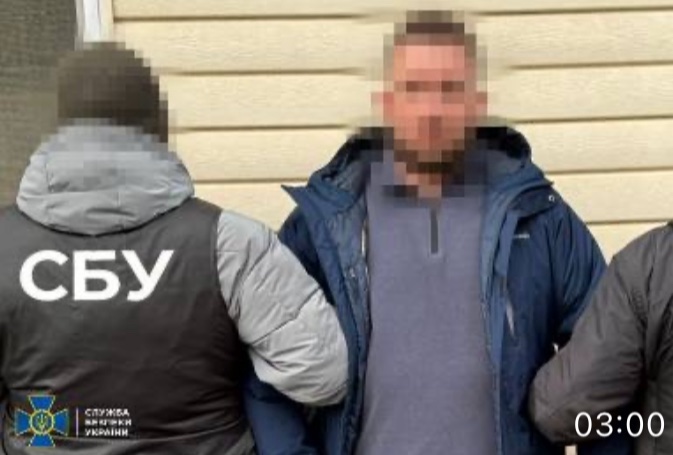 Найбільшу партію викладеної зброї намагалось збути злочинне угрупування