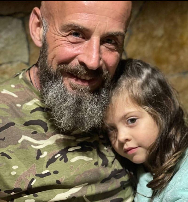 За 4 рік війни майже кожен з нас тут отримує все менше повідомлень та дзвінків від знайомих