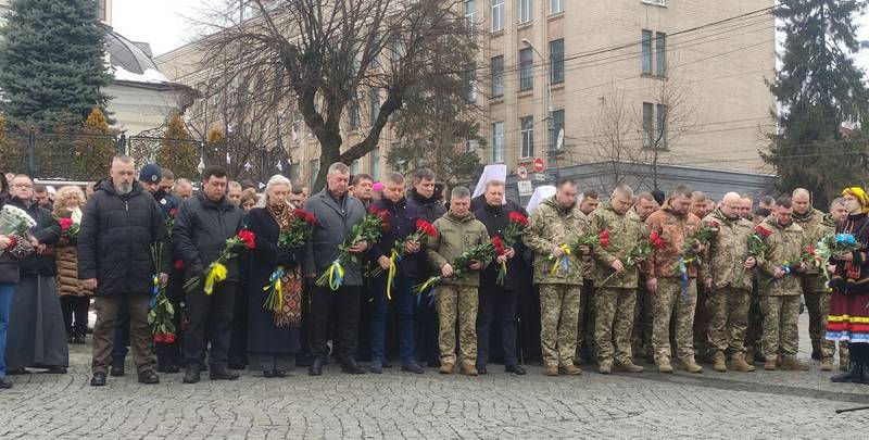 Вінничани вшанували пам’ять Героїв , які віддали життя за свободу та незалежність