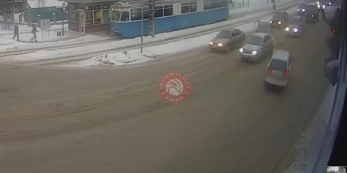 У Вінниці сталась потрійна аварія