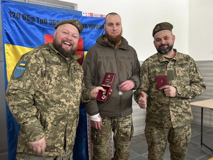 Військові з Вінниччини отримали державні нагороди