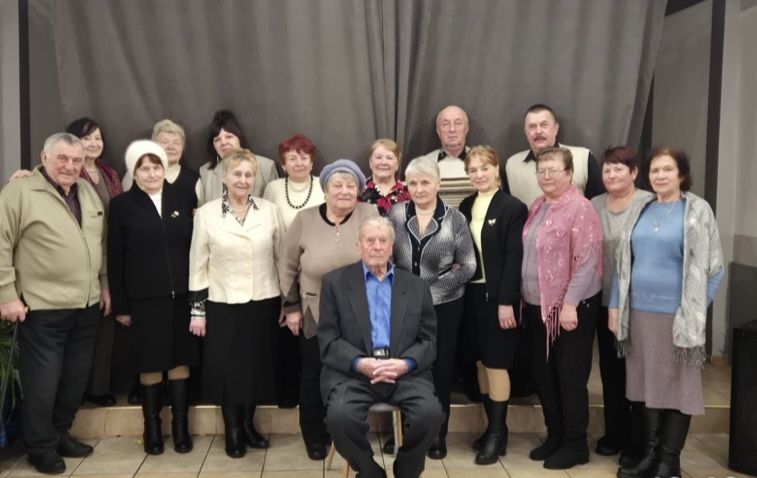 Хор «Памʼять» привітав свого старосту   із 96 -річчям