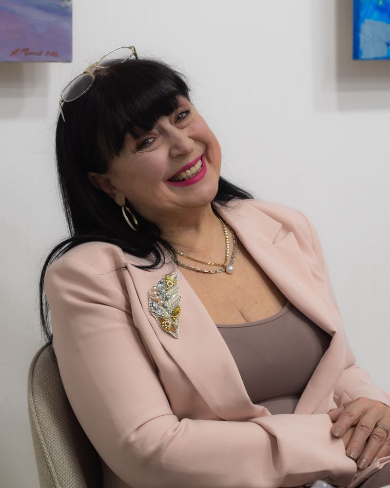 Війна, що говорить через поезію: у Вінниці презентували нову книгу Віри Гранатової