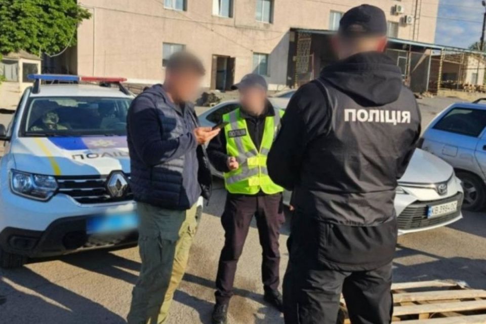 Викрито ще одну оборудку із армійськими виплатами