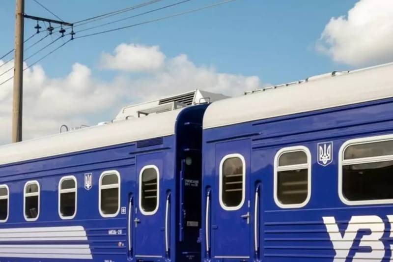 Обмежений  рух поїздів у трьох областях