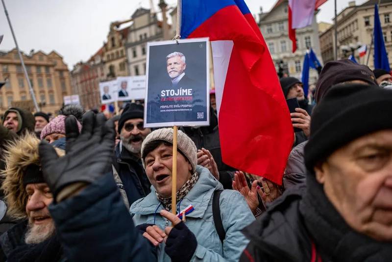 Прага вийшла на акцію в підтримку Павела 