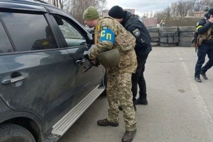 Працівник ТЦК отримав ножове поранення