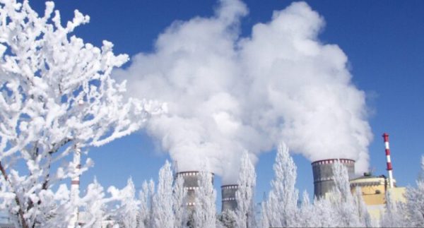 На українських АЕС вимушено знижена потужність генерації