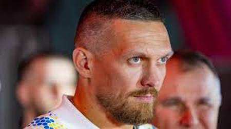 Олександр Усик розглядає можливість піти на президентські вибори у майбутньому