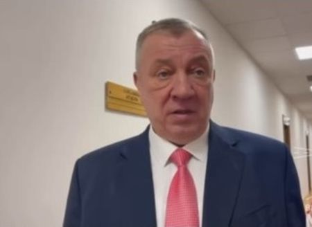 Призупинення Telegram — це протидія НАТО, а незручності росіяни можуть витримати, — заявив депутат Держдуми Гурульов