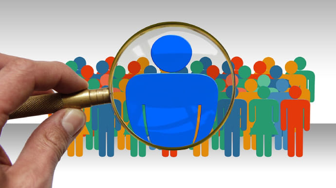 Майже половина українців не хочуть бачити при владі після війни нікого з нинішніх чиновників