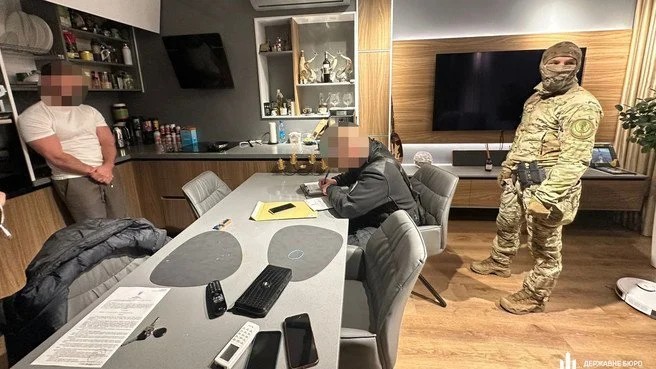 ДБР викрило мільйонну схему на харчах для армії