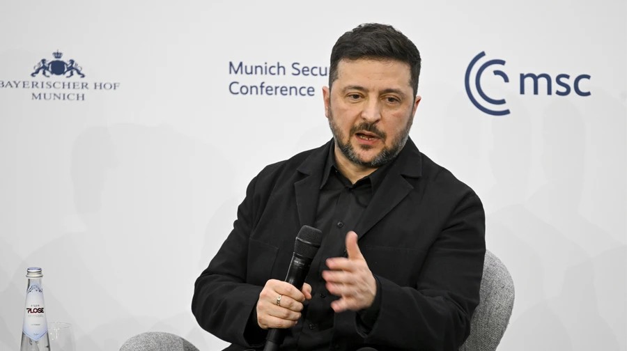 Зеленський запропонував росіянам провести вибори у себе