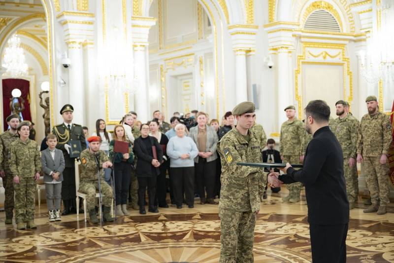 Президент відзначив захисників і захисниць нагородами напередодні четвертих роковин повномасштабної війни