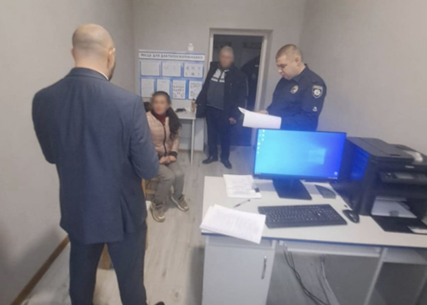 Судитимуть жительку Тульчинського району, яка із ножем накинулась на 12-річну дівчинку