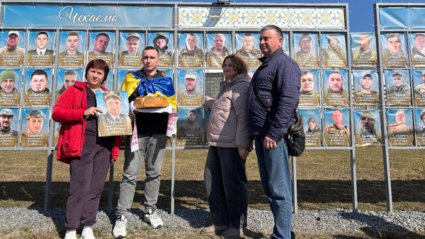 Особисто зняв своє фото на Алеї Віри та Надії