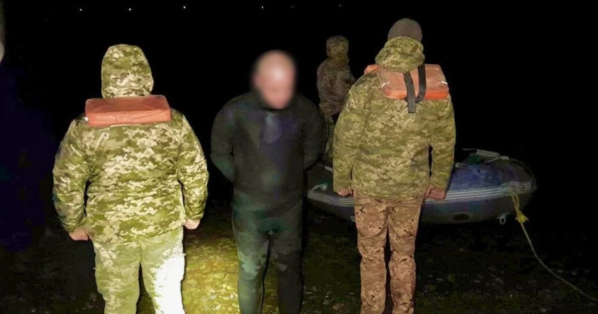 Чоловік у гідрокостюмі намагався переплисти Дністер до Молдови