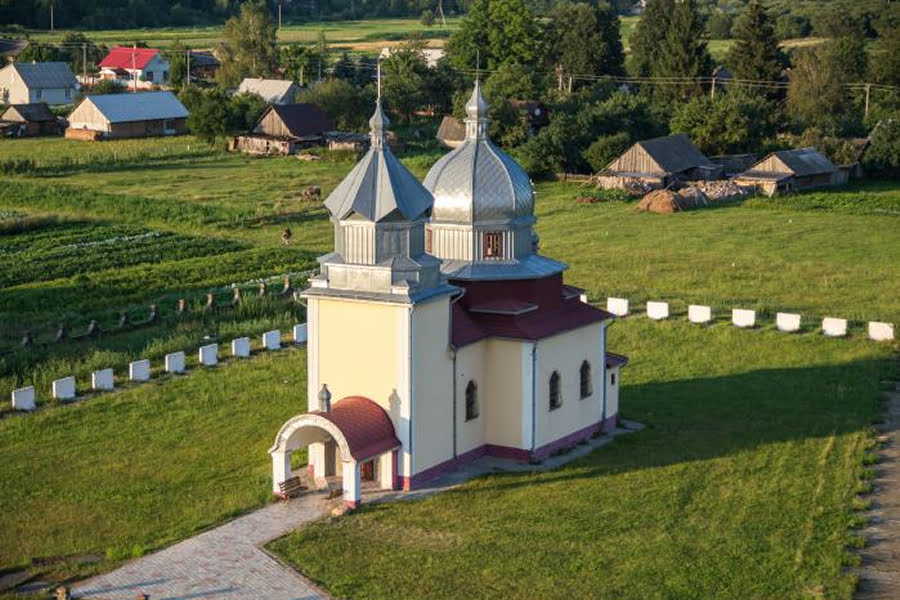 Громада ПЦУ вигнала московських попів з місцевої церкви
