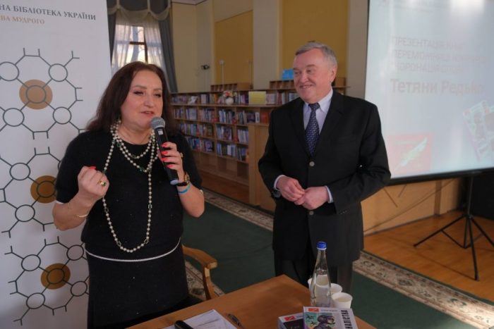 Коли журналістика стає літературою, а реальні історії — основою для роману.