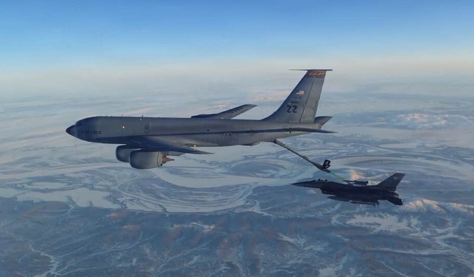 Троща літака-заправника США: чотири американські військові загинули