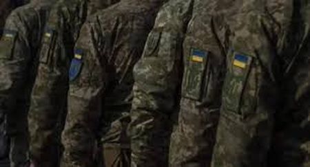 «Мають іти на фронт»: 85% українців назвали «ухилянтами» заброньованих активістів і блогерів