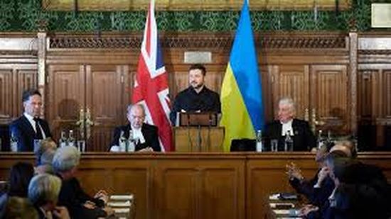 У мене є iPad, де в режимі реального часу можна дивитись кожну ціль у небі, морі