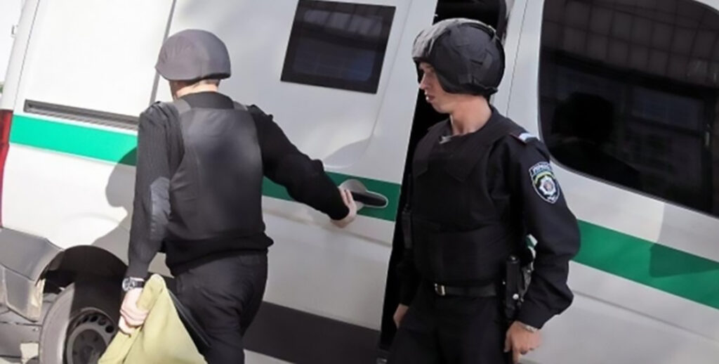 НБУ вимагає від влади Угорщини офіційного пояснення щодо затримання банківських автівок з валютою