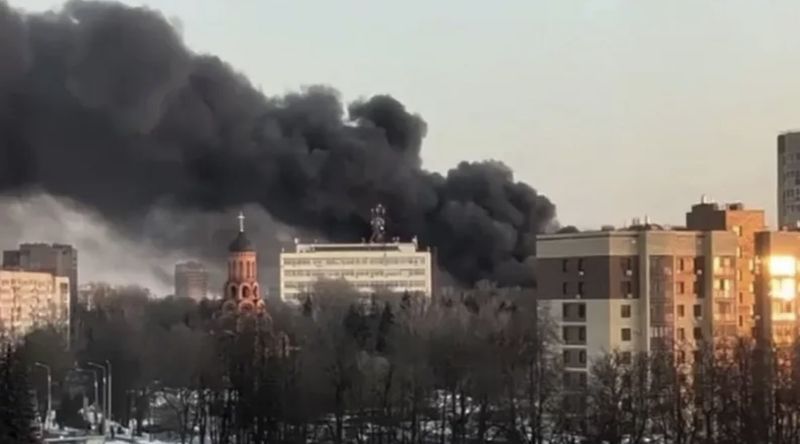 Там усі померли: росіяни коментують  удар по оборонному заводу в Брянську