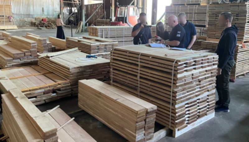 БЕБ ліквідувал багаторічну схему тіньового експорту деревини