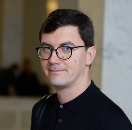 Десятки нардепів не голосують і хочуть скласти мандати