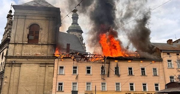 Польща закликає світ до реальних дій для захисту культурної спадщини України