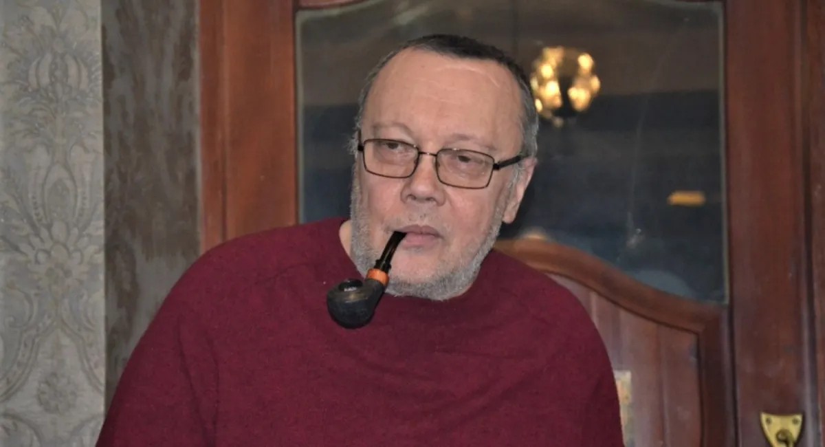 Помер артист “Маски-шоу” Володимир Комаров