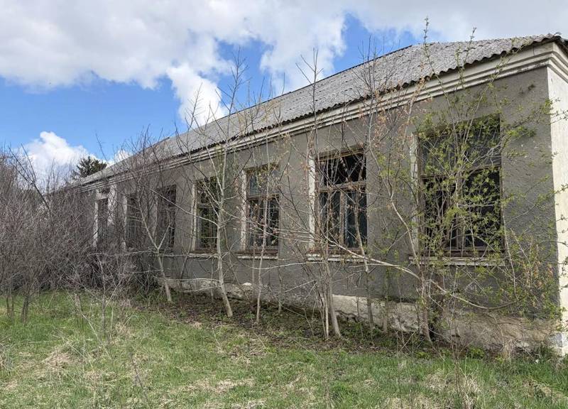 Стоїть майно руйнуються, а продавати не можна!