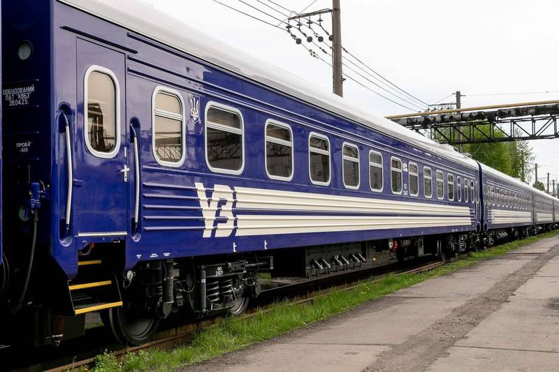 УЗ отримала нові пасажирські вагони українського виробництва