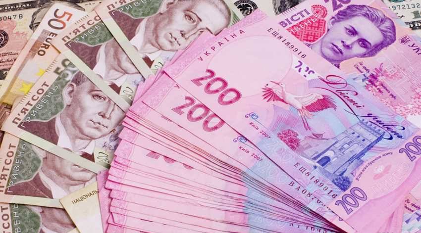 Заробити чесною працею на заможне життя в Україні неможливо