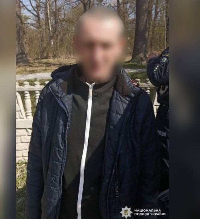 Затримали 42-річного жителя Вінницького району, якого підозрюють у згвалтуванні малолітньої падчерки