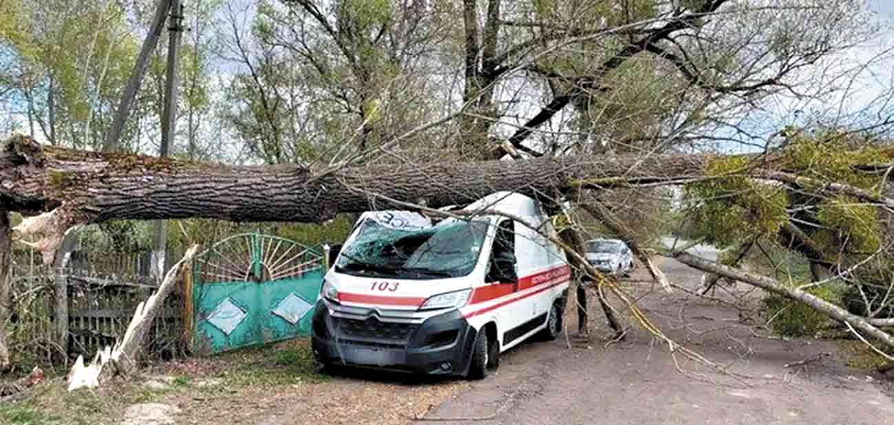 Смертельний буревій пройшовся Україною