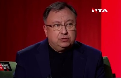 Криміналітет за домовленістю з поліцією вдягає форму.