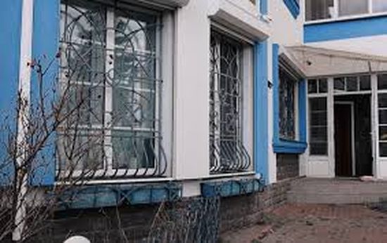 Готують до продажу конфіскований будинок Повалій